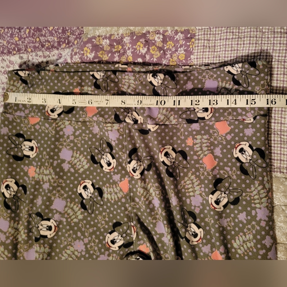 LULAROE Disney, Minnie, Tall & Curvy Leggings, (12-22) Pre-owned - Picture 4 of 7
